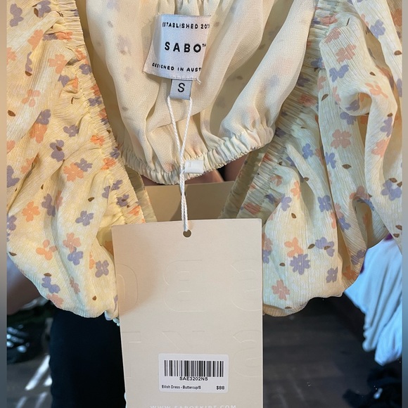 Floral Sabo Dress - Picture 2 of 2